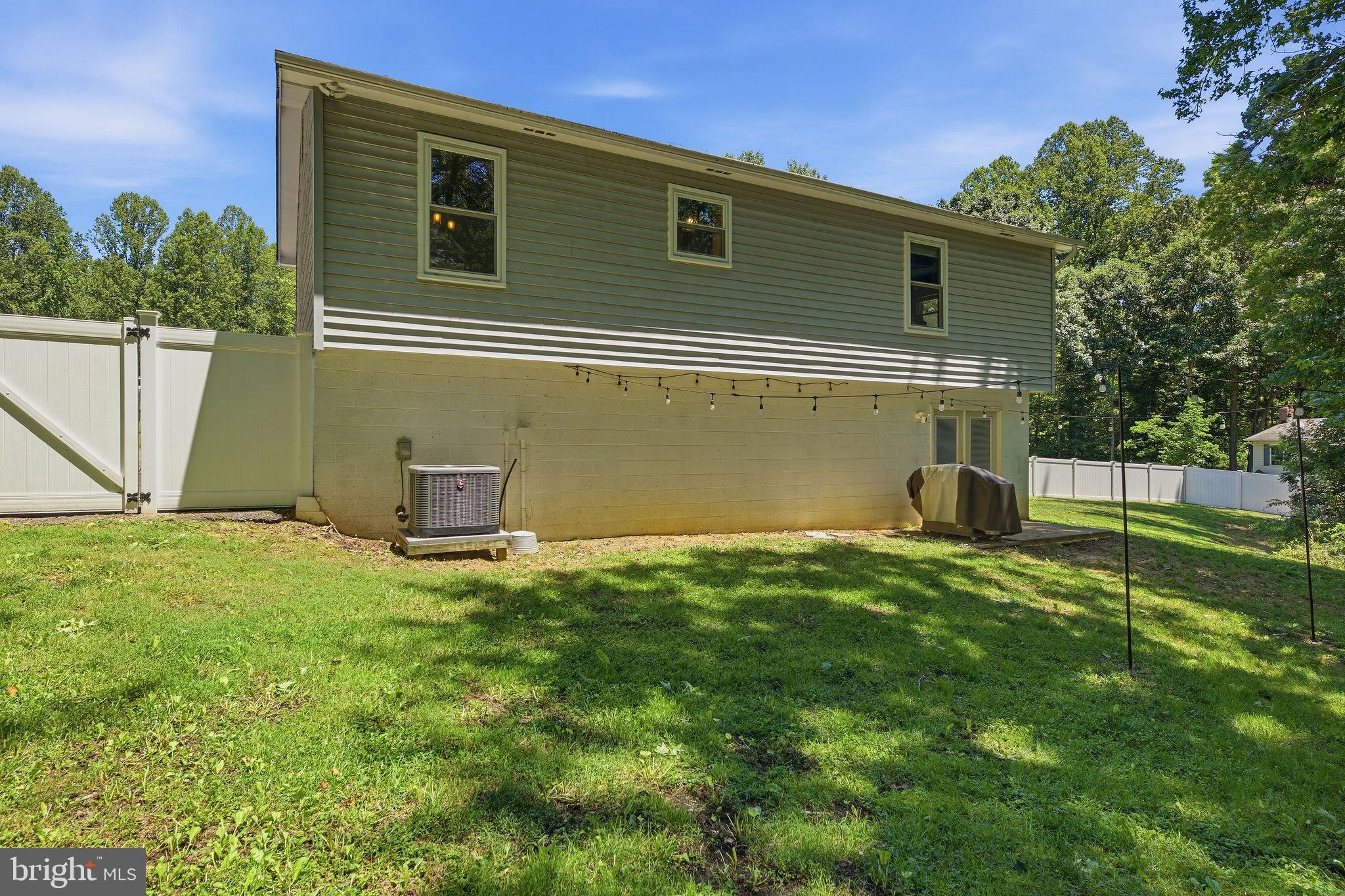 LAUREL RIDGE - Residential