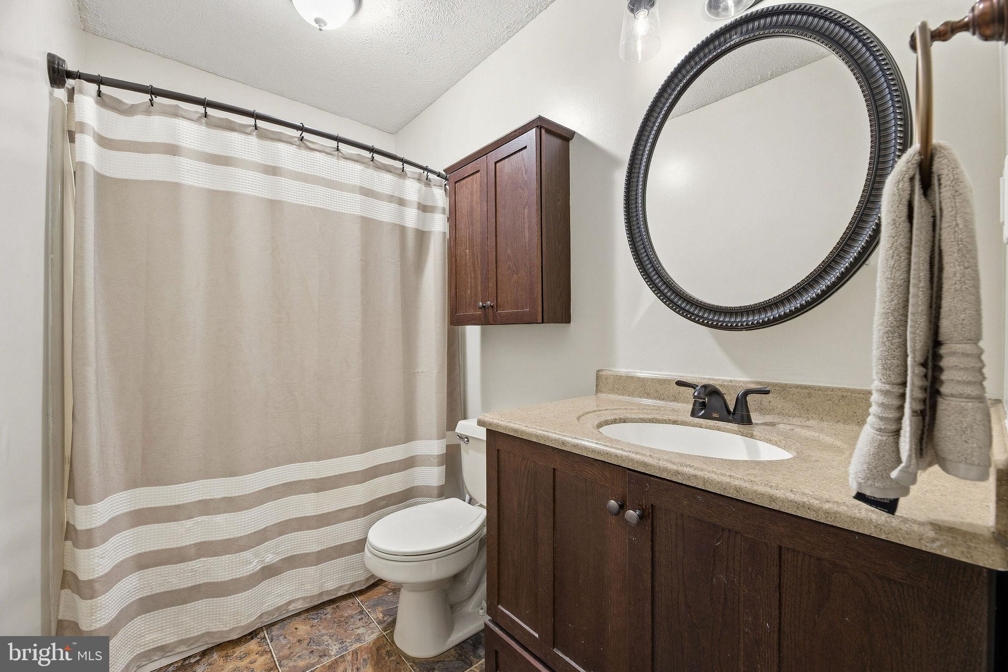 LAUREL RIDGE - Residential
