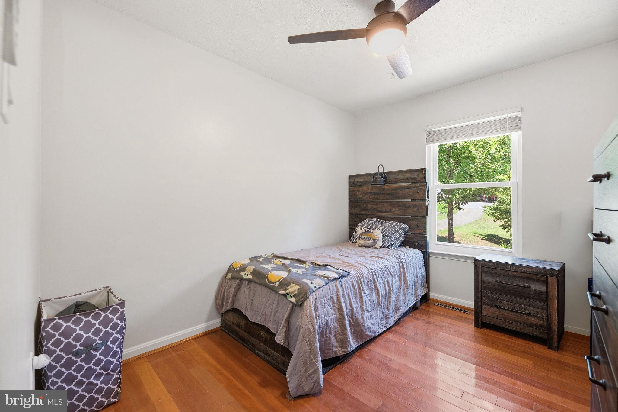LAUREL RIDGE - Residential
