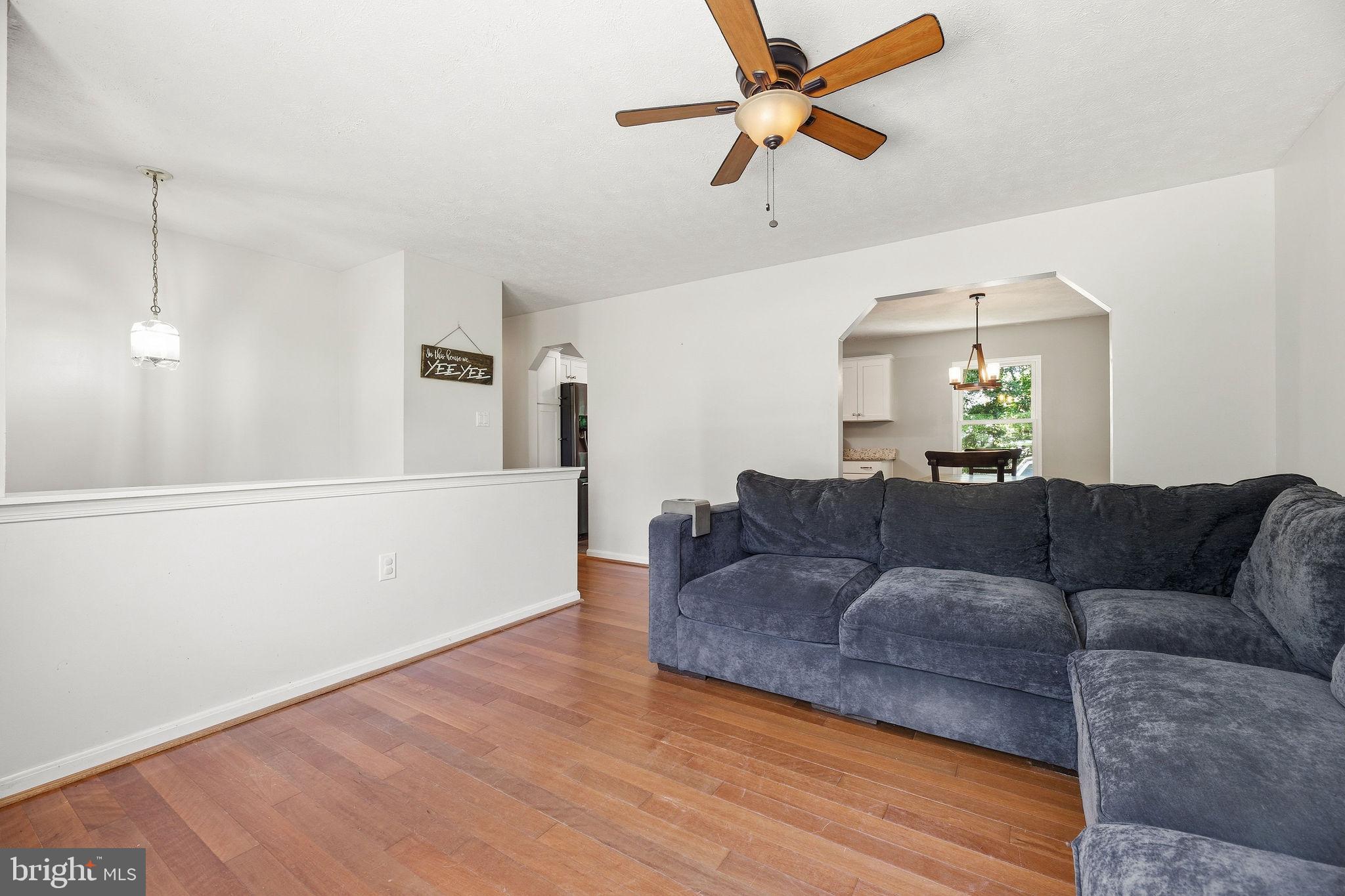LAUREL RIDGE - Residential