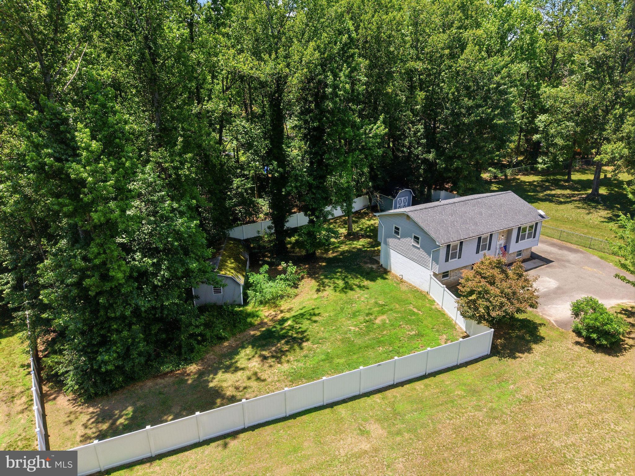 LAUREL RIDGE - Residential