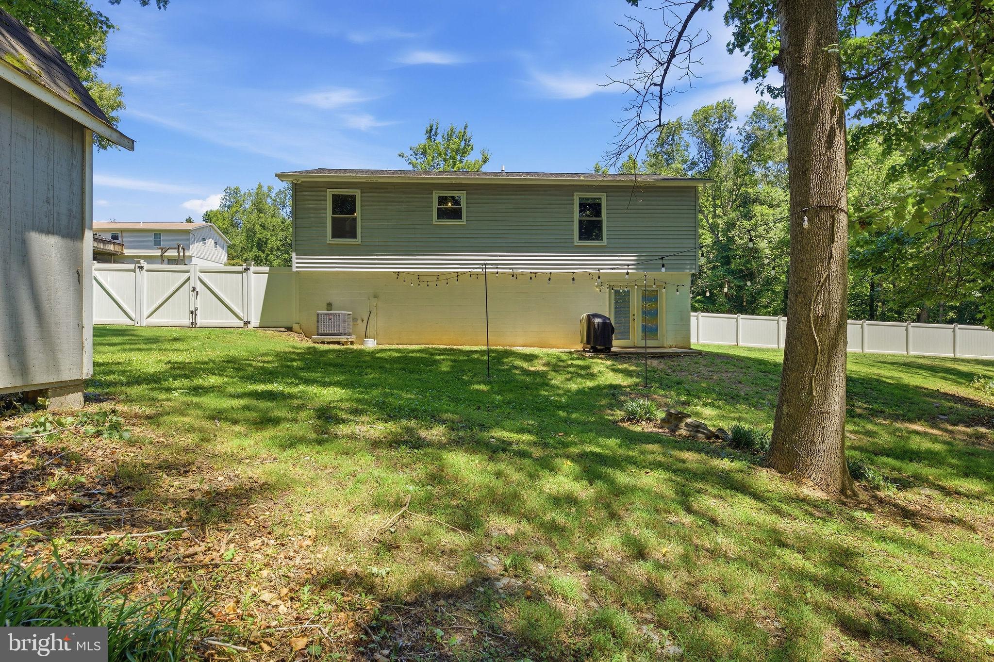 LAUREL RIDGE - Residential