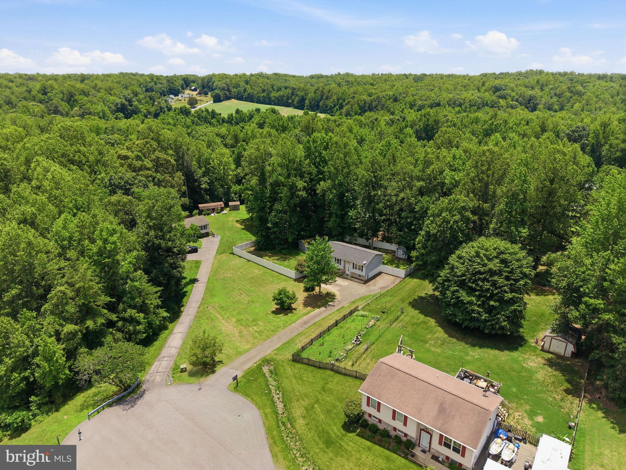LAUREL RIDGE - Residential