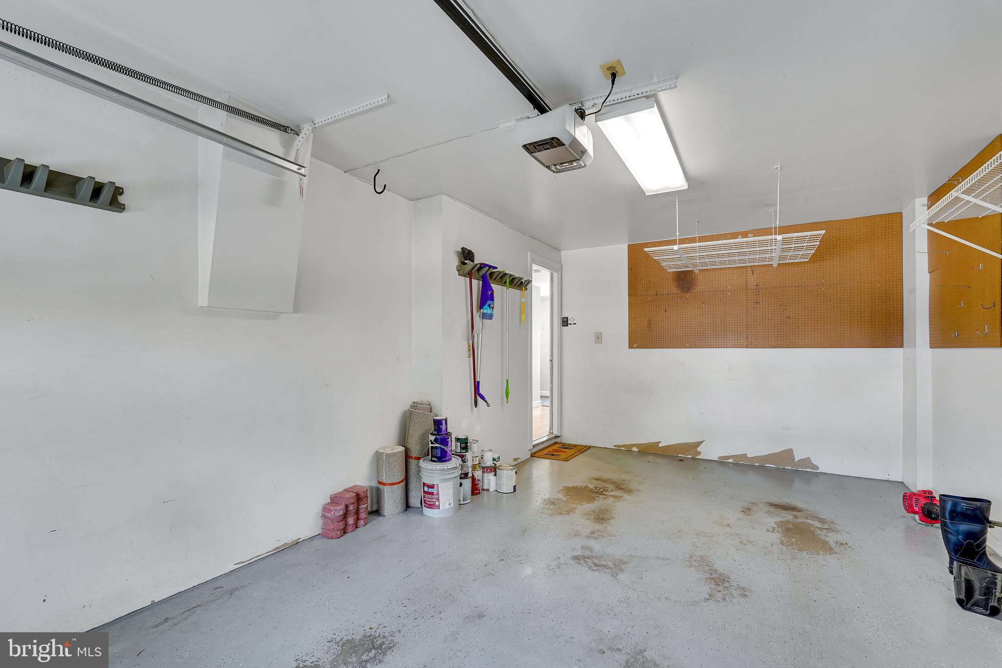 CENTRE RIDGE - Residential