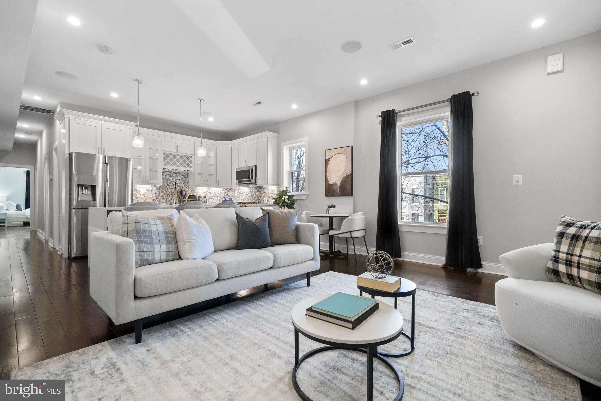 TRUXTON CIRCLE - Residential