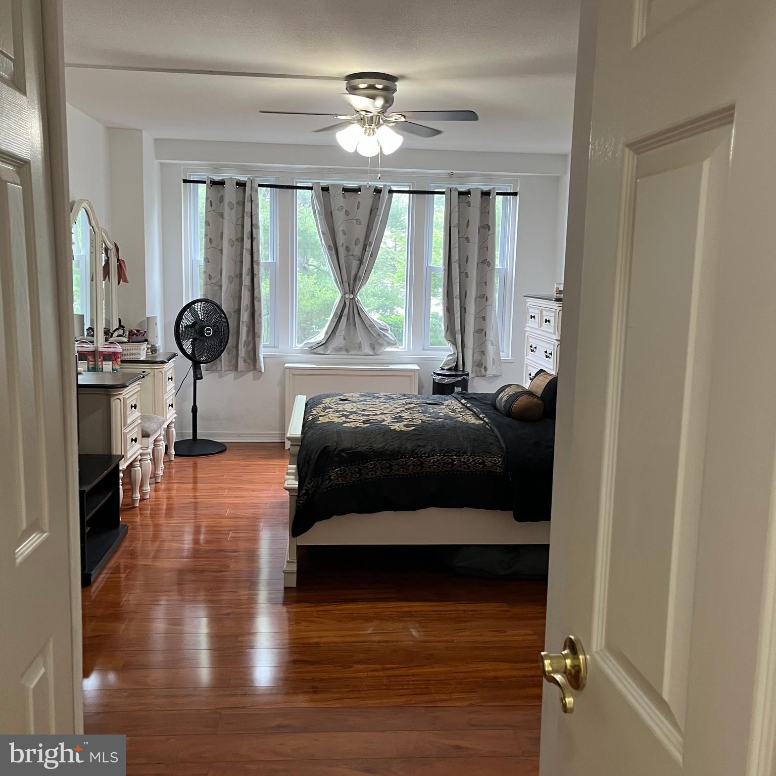 OAK HILL - Residential