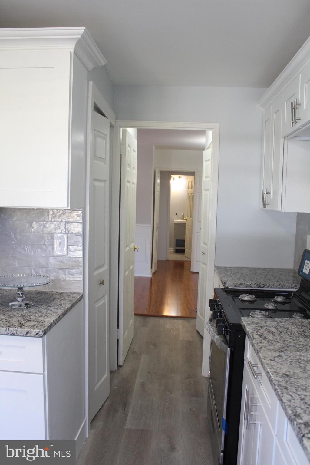 OAK HILL - Residential