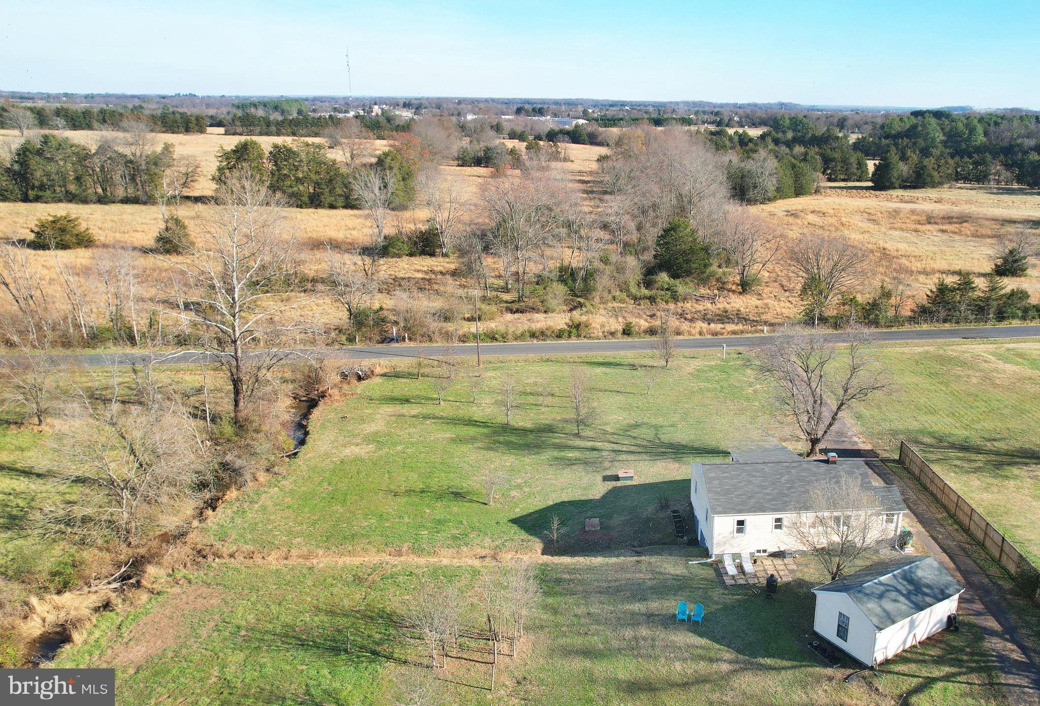 STEVENSBURG - Farm
