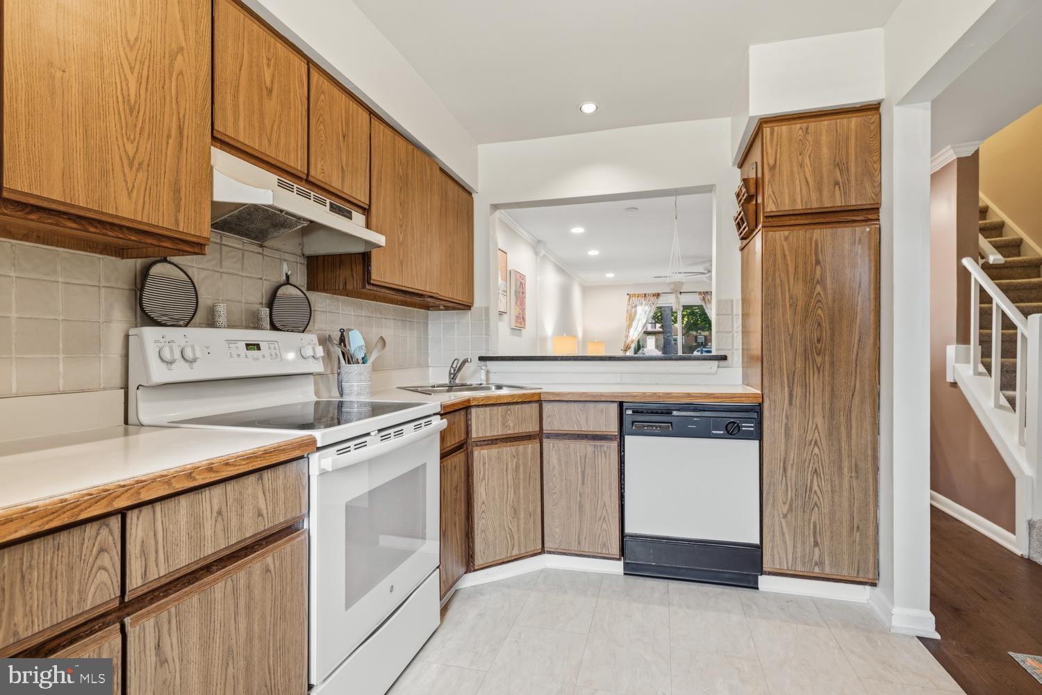 SAWYERS CREEK - Residential