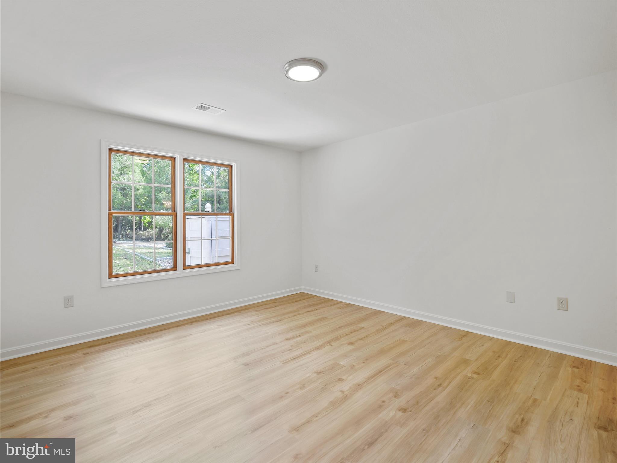 SOUTH HAGERSTOWN - Residential
