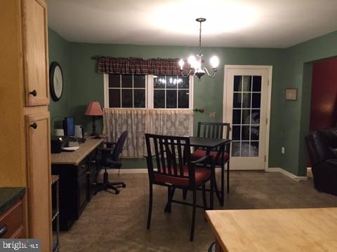 WESTWOOD HILLS - Residential