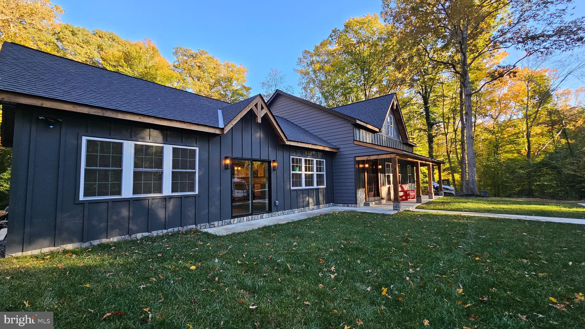 ANNAPOLIS WOODS - Residential Lease