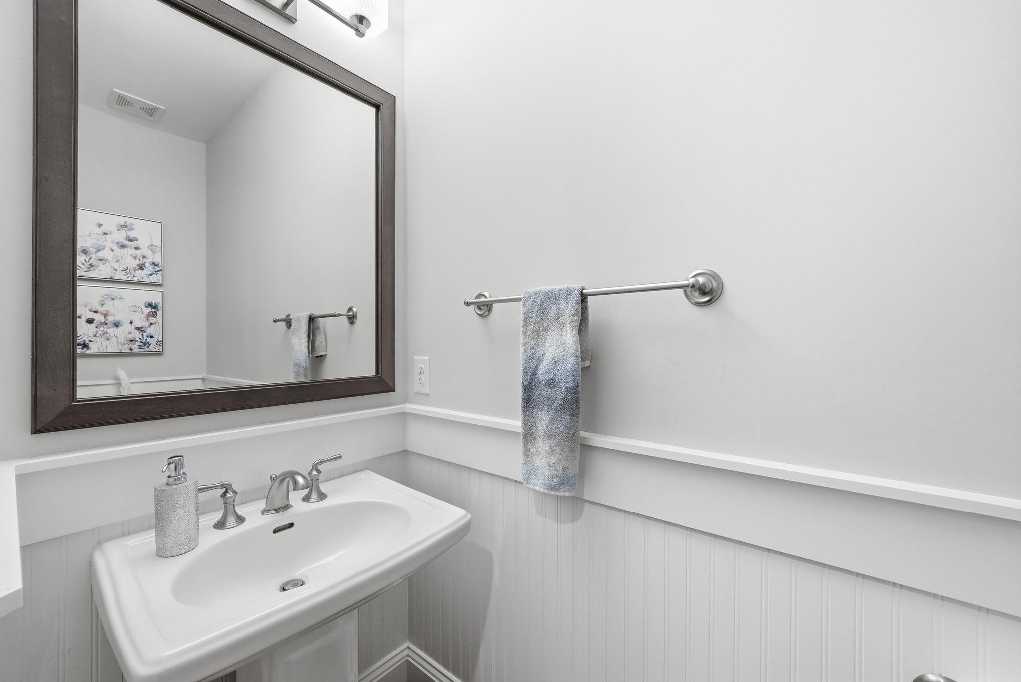 LEWINSVILLE - Residential
