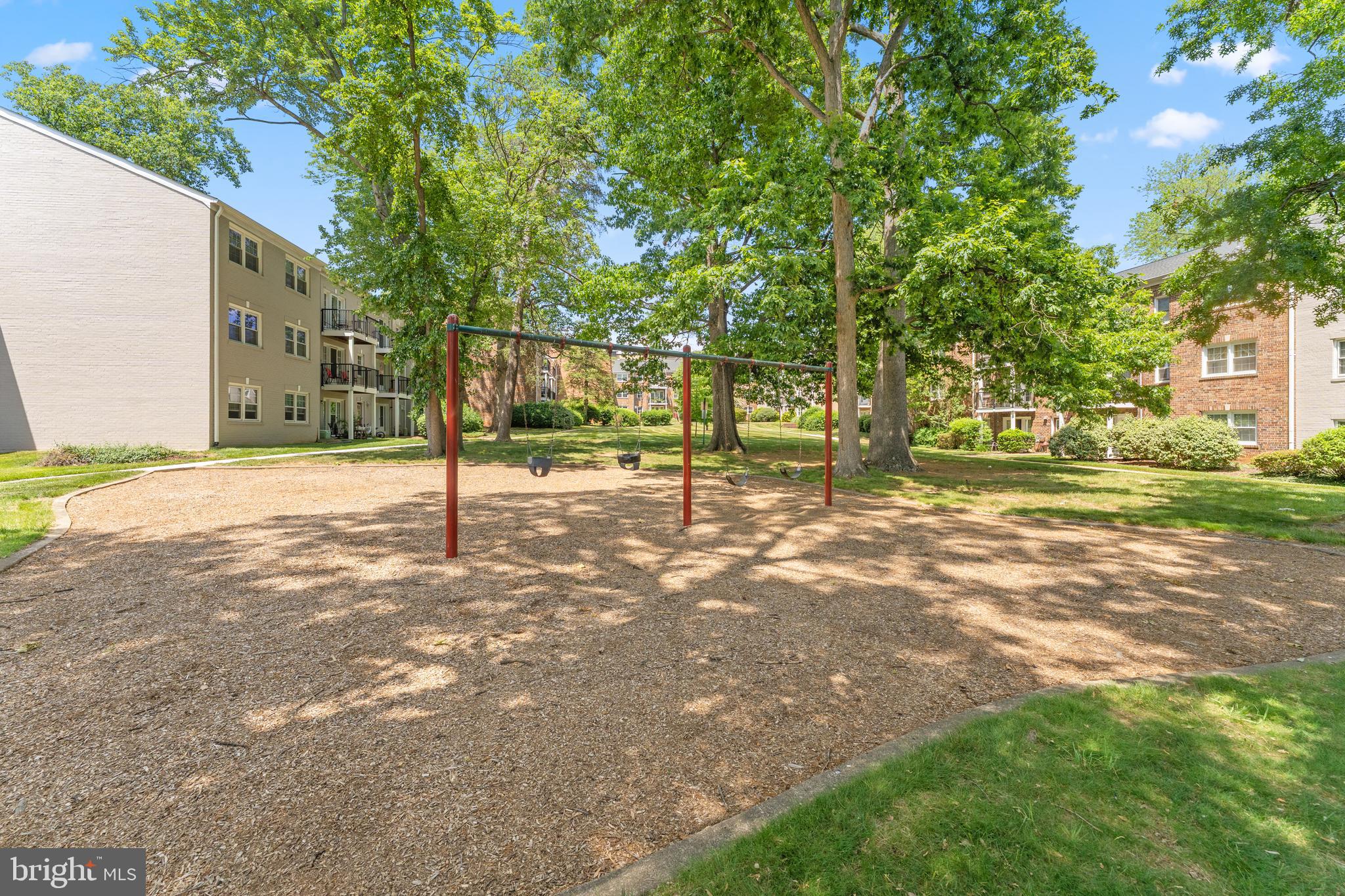 FOXCROFT COLONY CONDOS - Residential