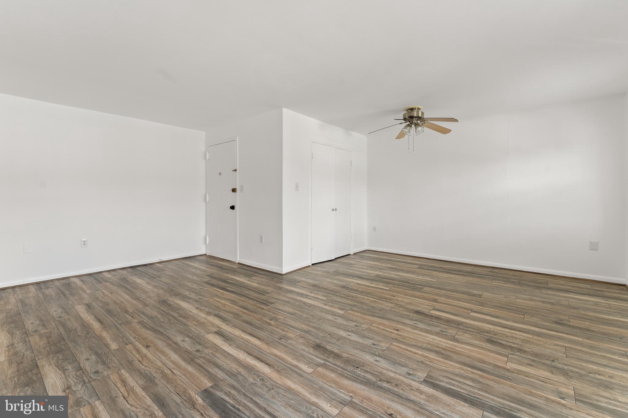 FOXCROFT COLONY CONDOS - Residential