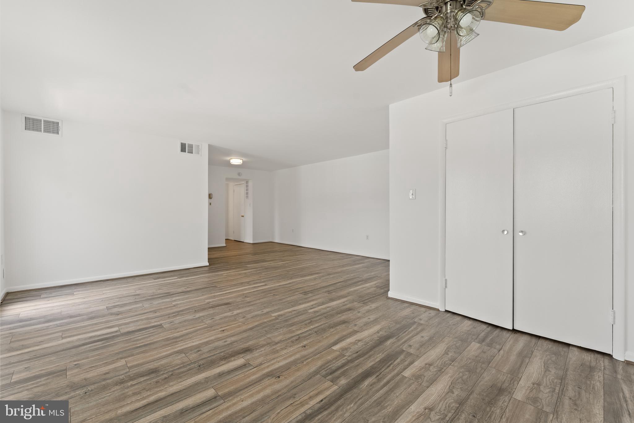 FOXCROFT COLONY CONDOS - Residential
