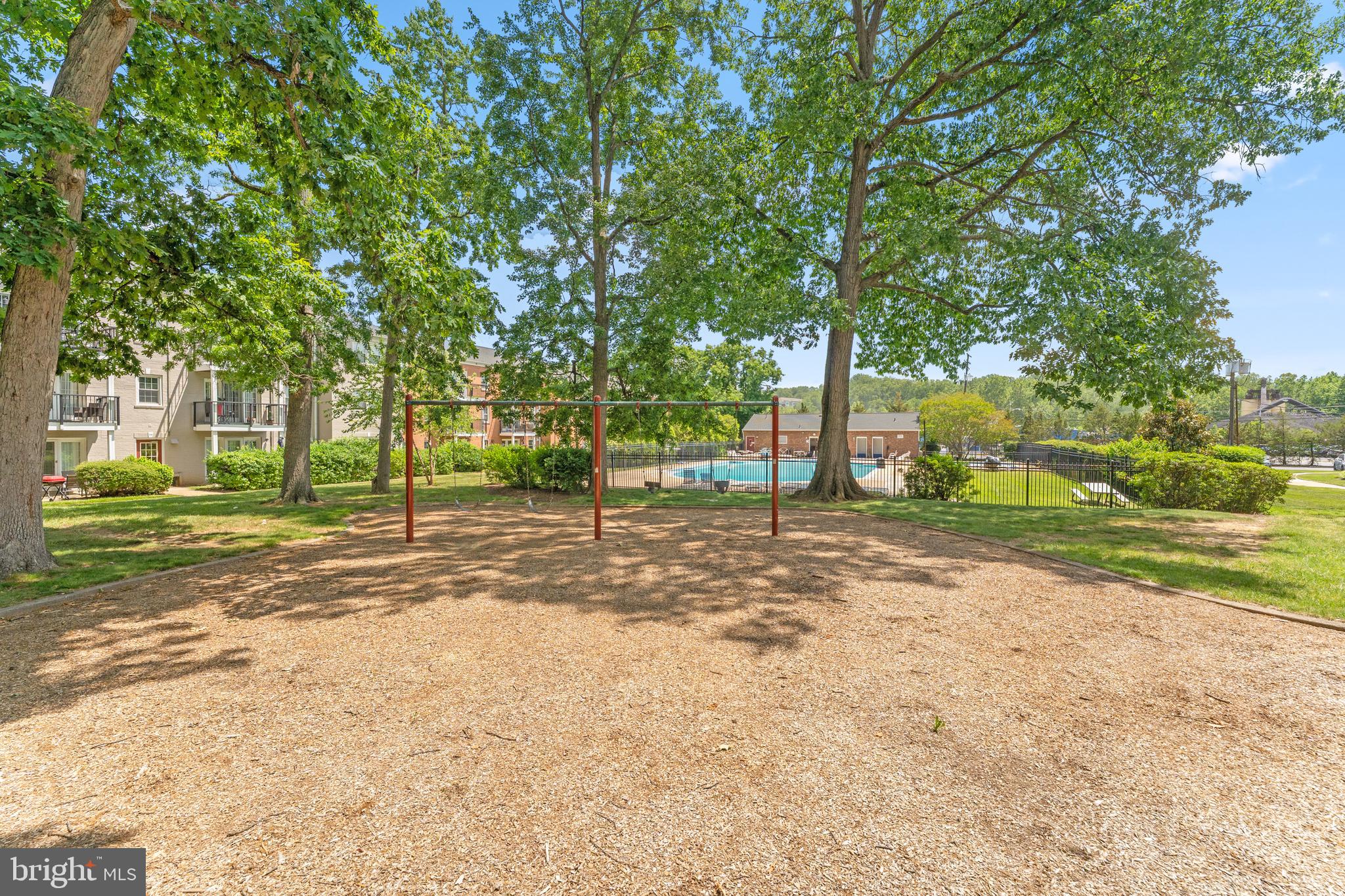 FOXCROFT COLONY CONDOS - Residential