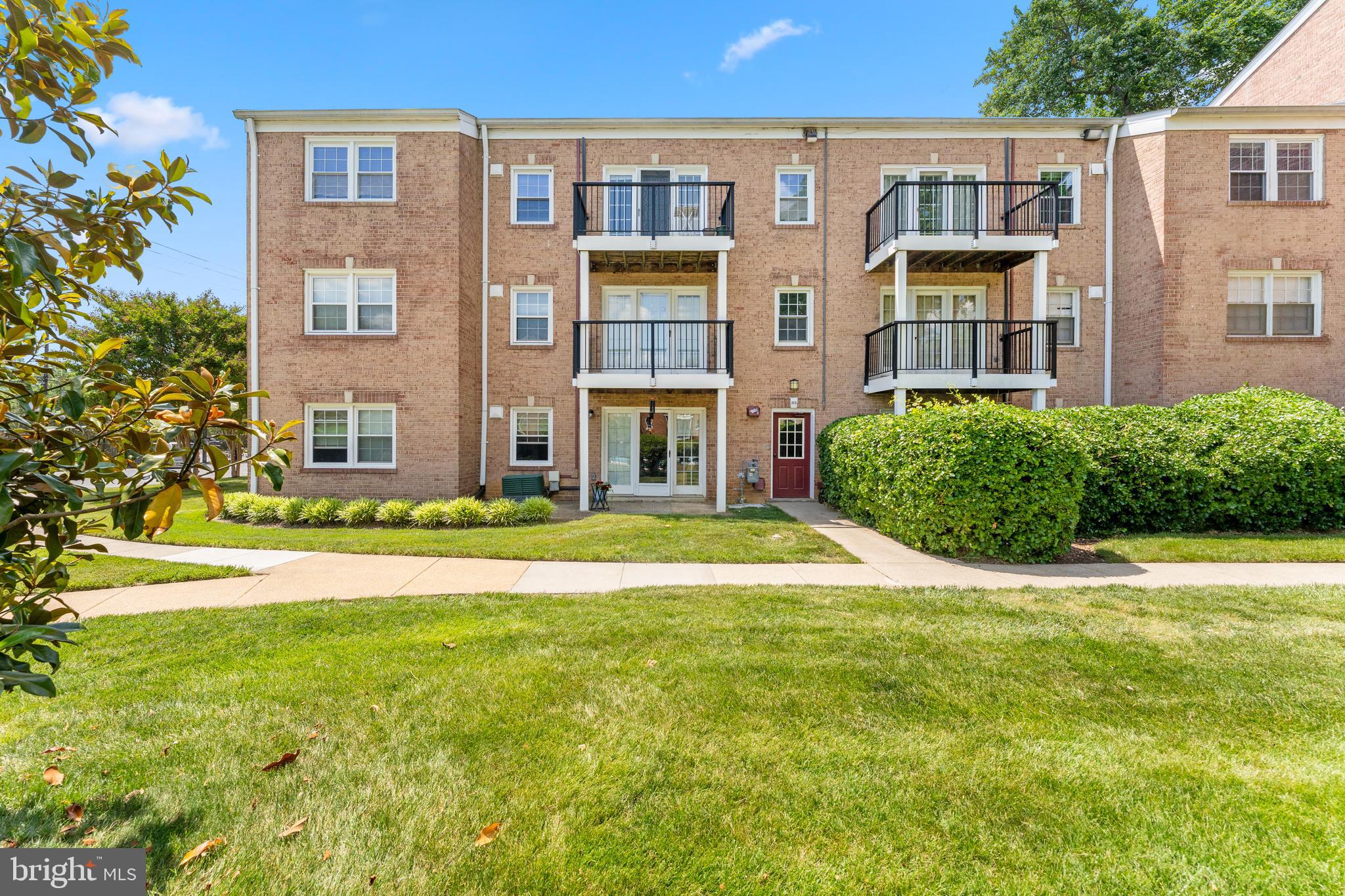 FOXCROFT COLONY CONDOS - Residential