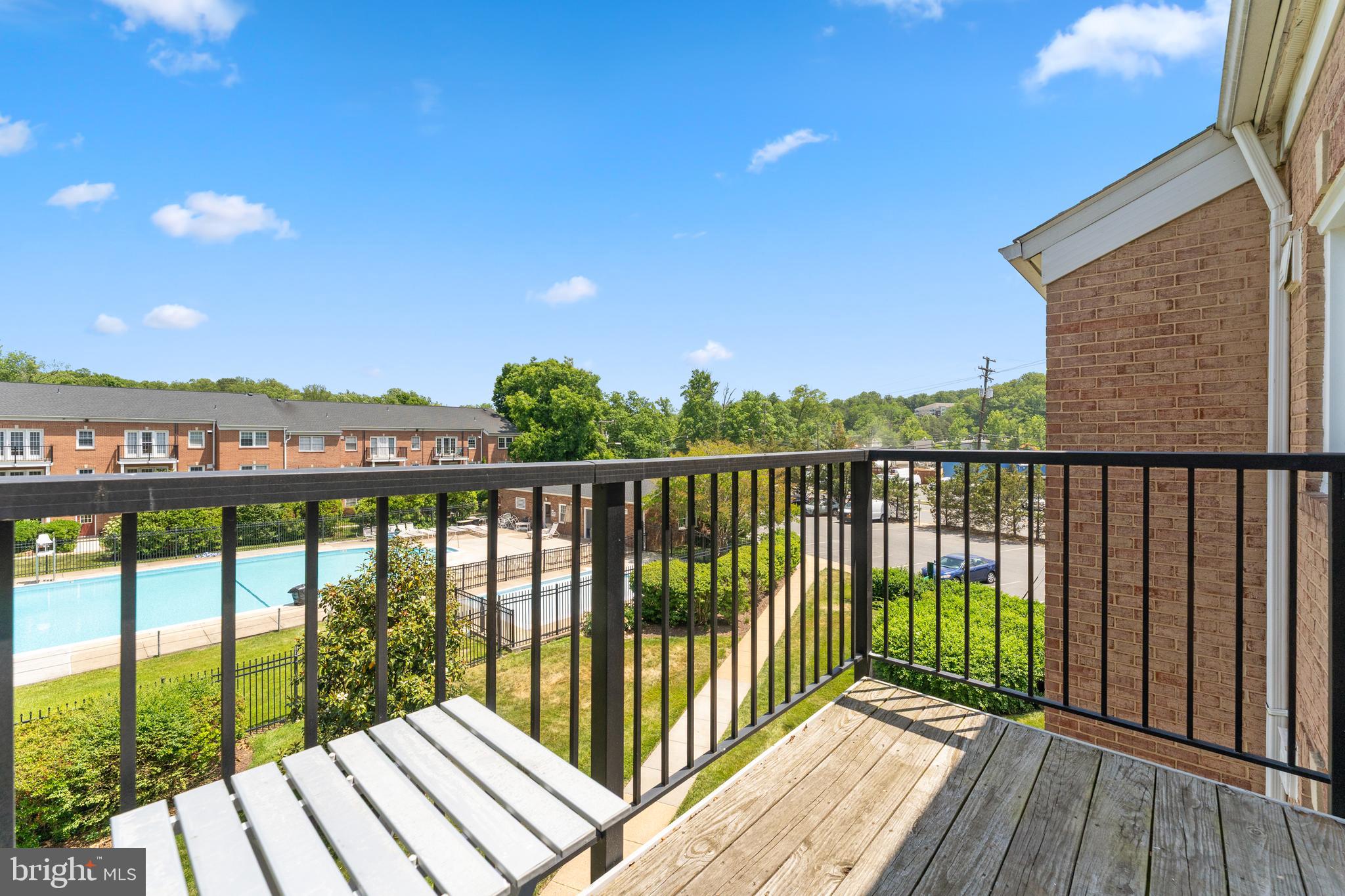 FOXCROFT COLONY CONDOS - Residential