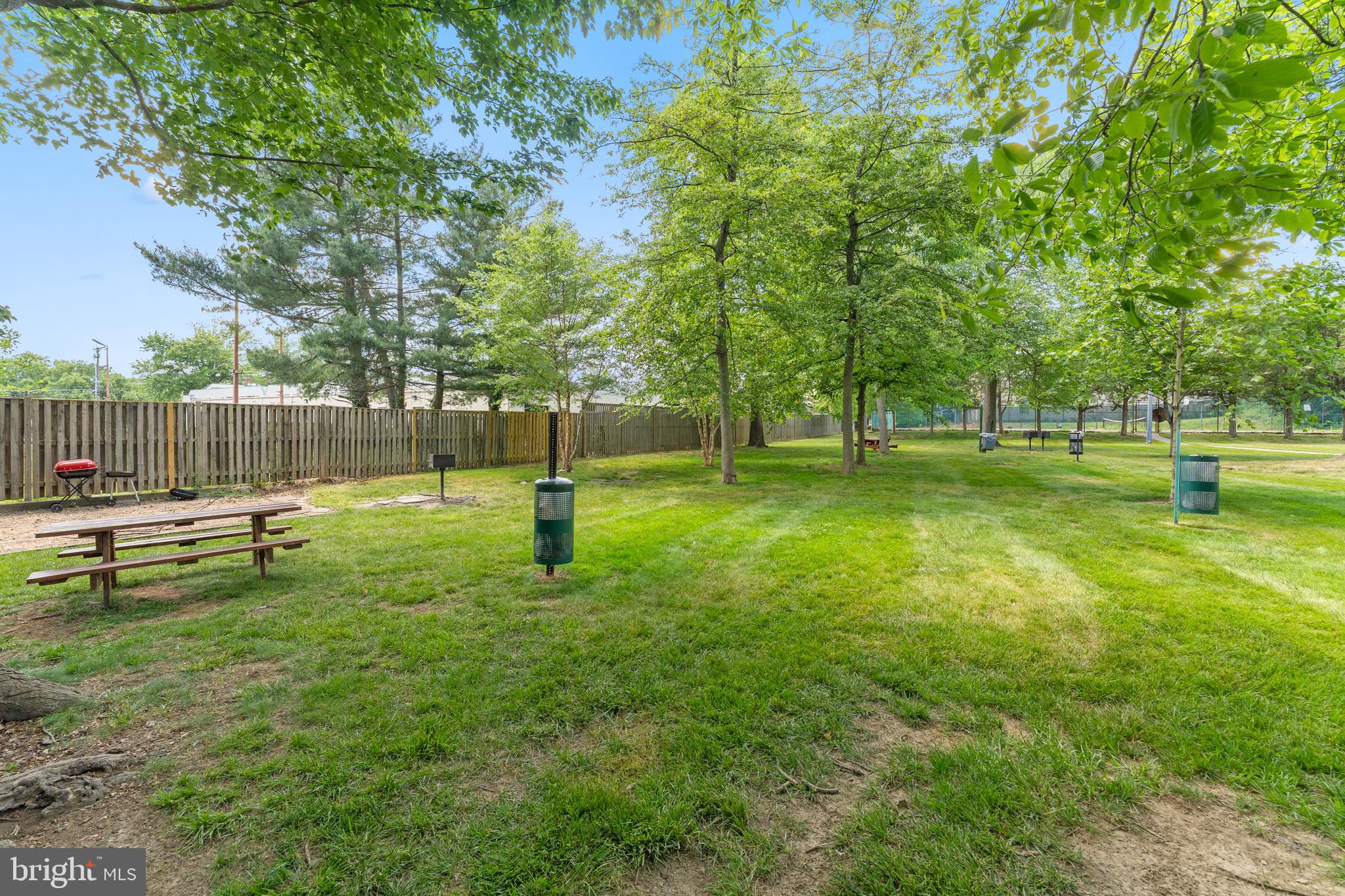 FOXCROFT COLONY CONDOS - Residential