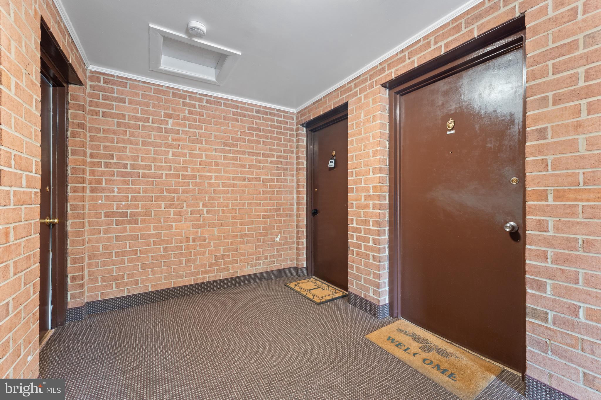 FOXCROFT COLONY CONDOS - Residential