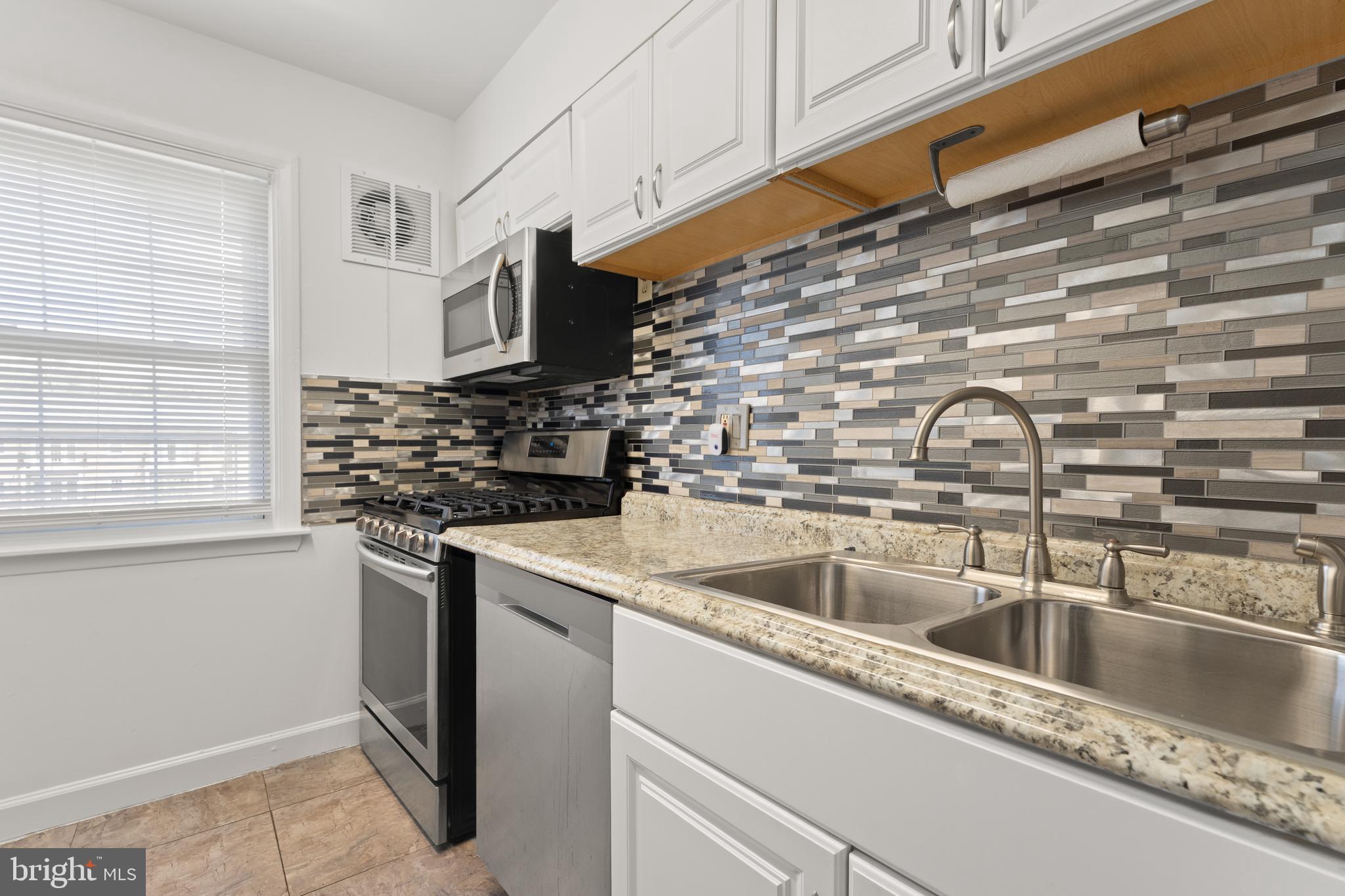 FOXCROFT COLONY CONDOS - Residential