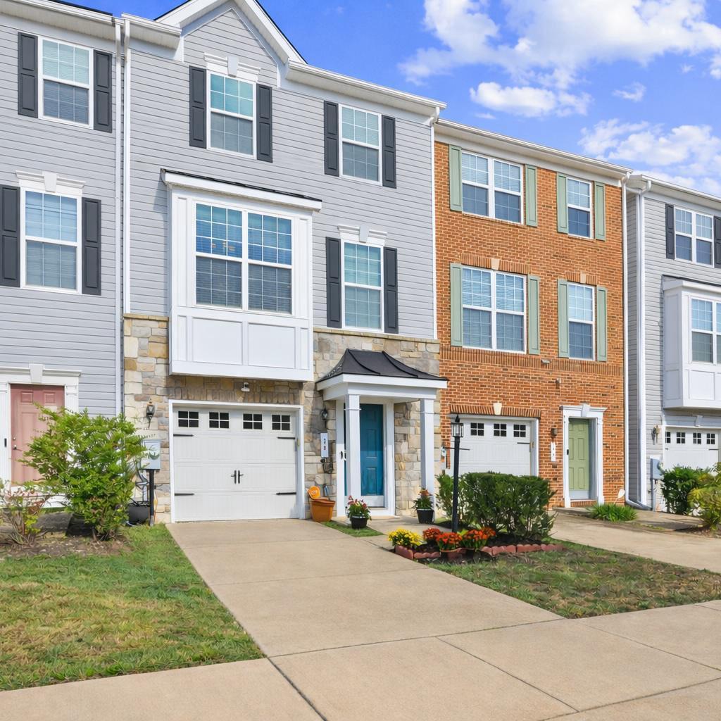 VILLAGES AT PEPPER MILL - Residential