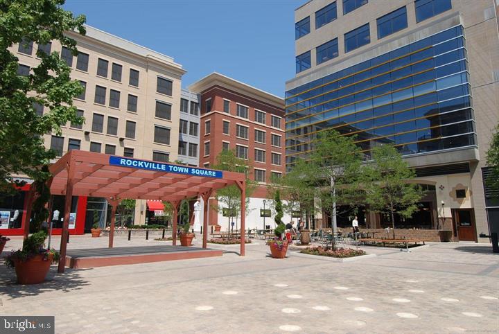 WEST END PARK - Residential