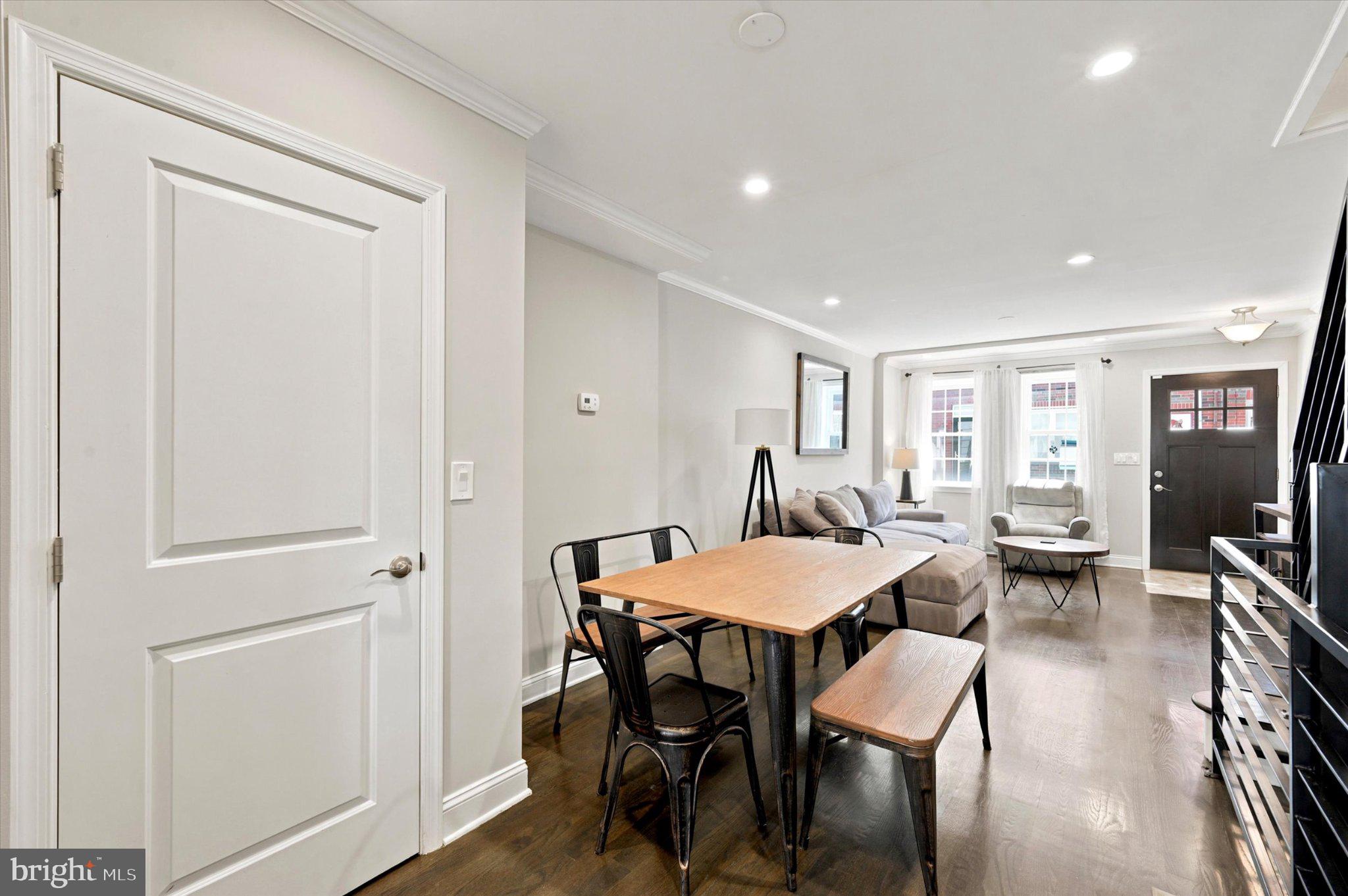 PASSYUNK SQUARE - Residential