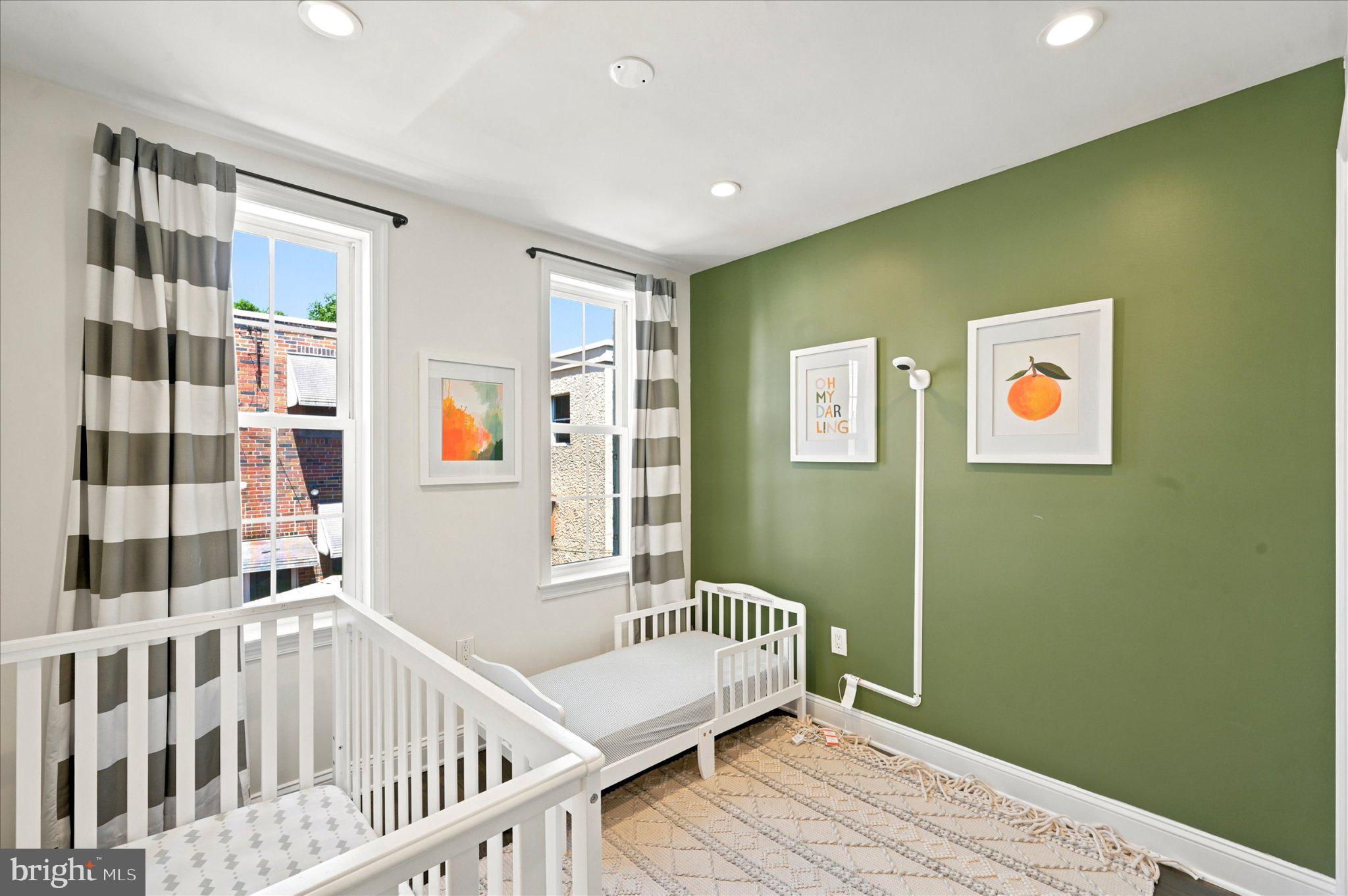 PASSYUNK SQUARE - Residential