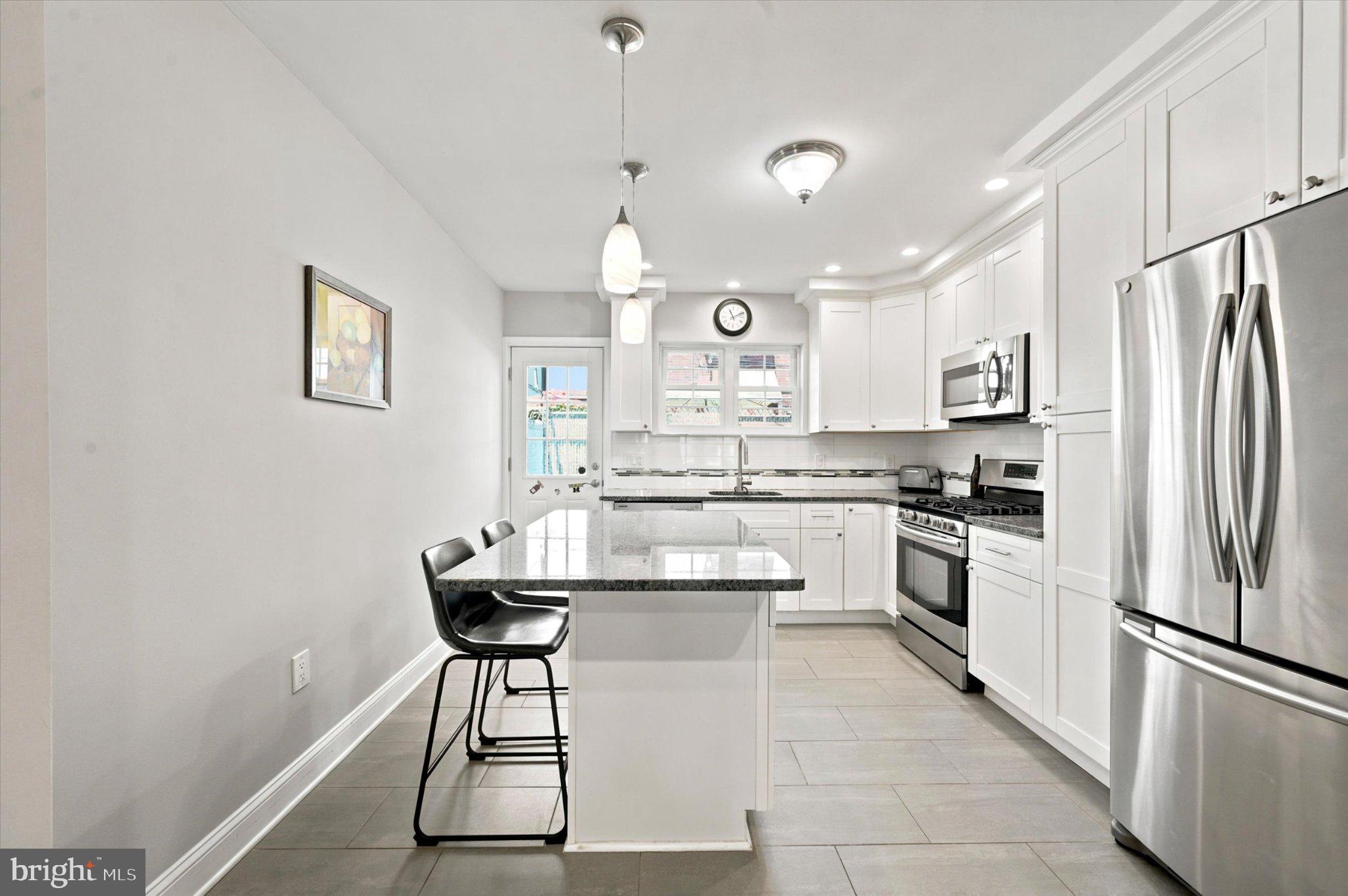 PASSYUNK SQUARE - Residential