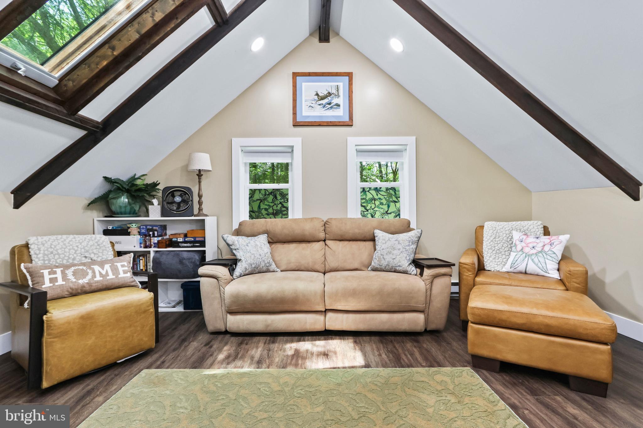 STILLWATER LAKE EST - Residential