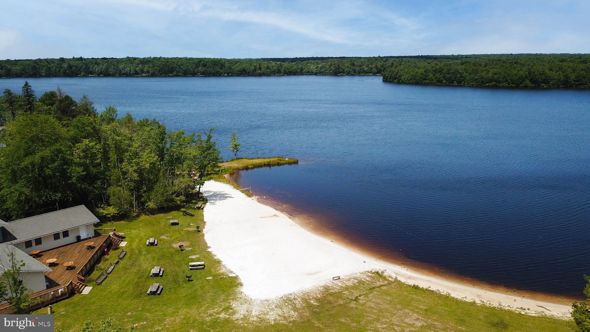 STILLWATER LAKE EST - Residential