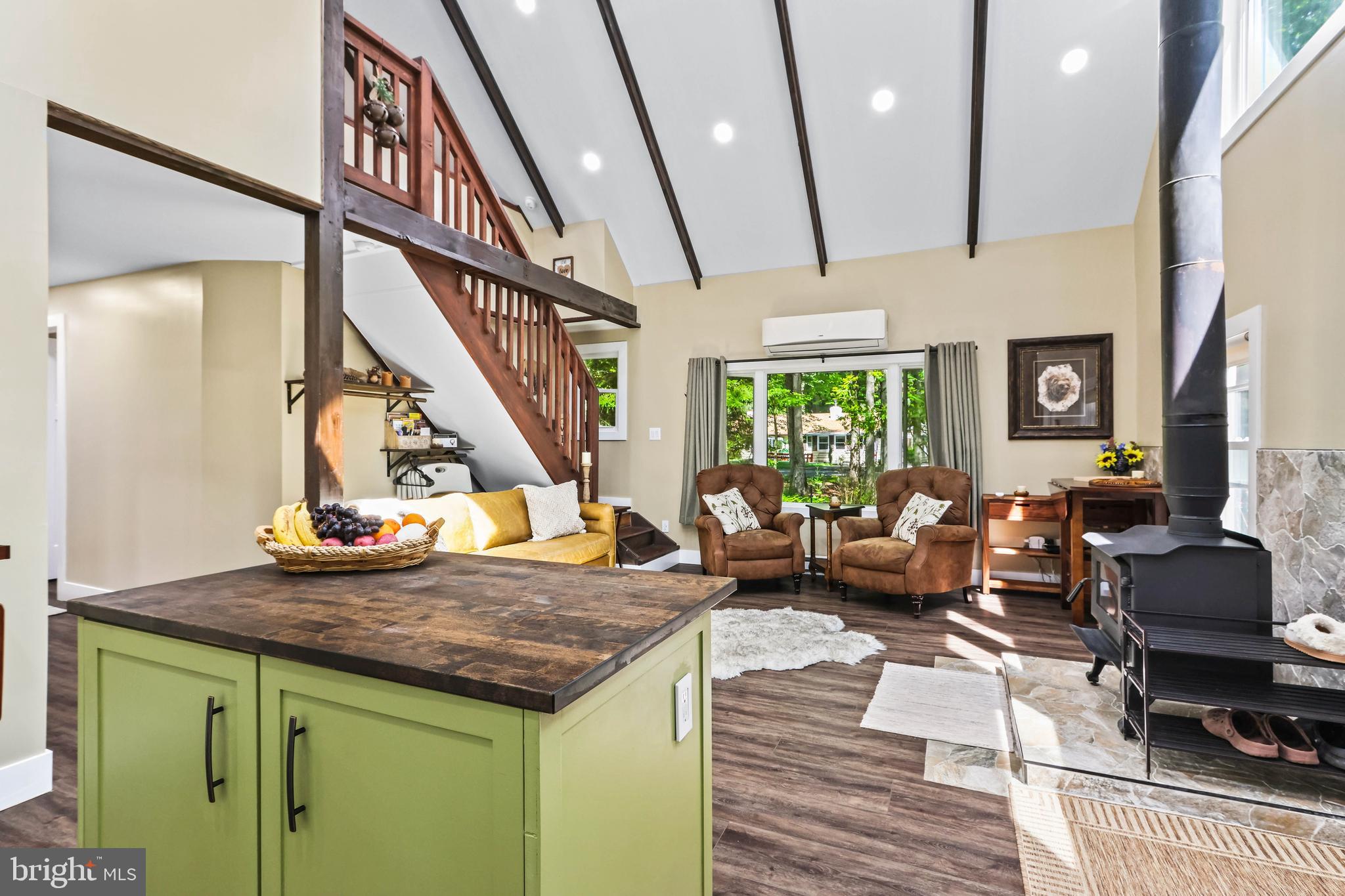 STILLWATER LAKE EST - Residential