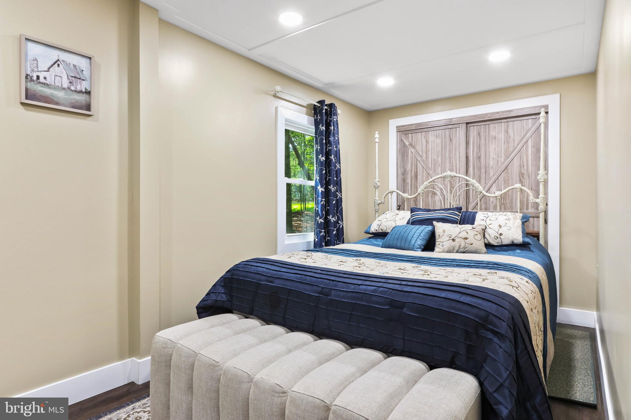 STILLWATER LAKE EST - Residential
