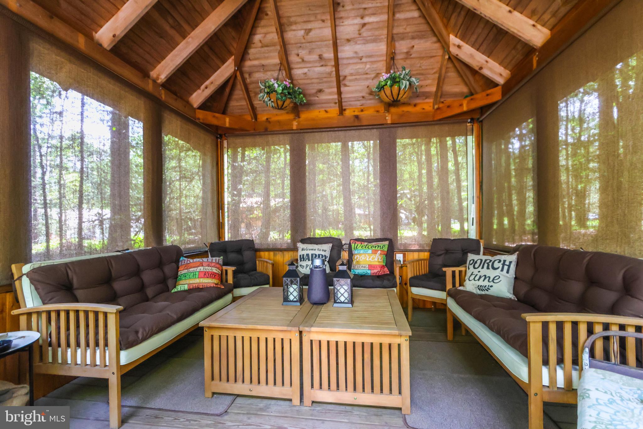 STILLWATER LAKE EST - Residential