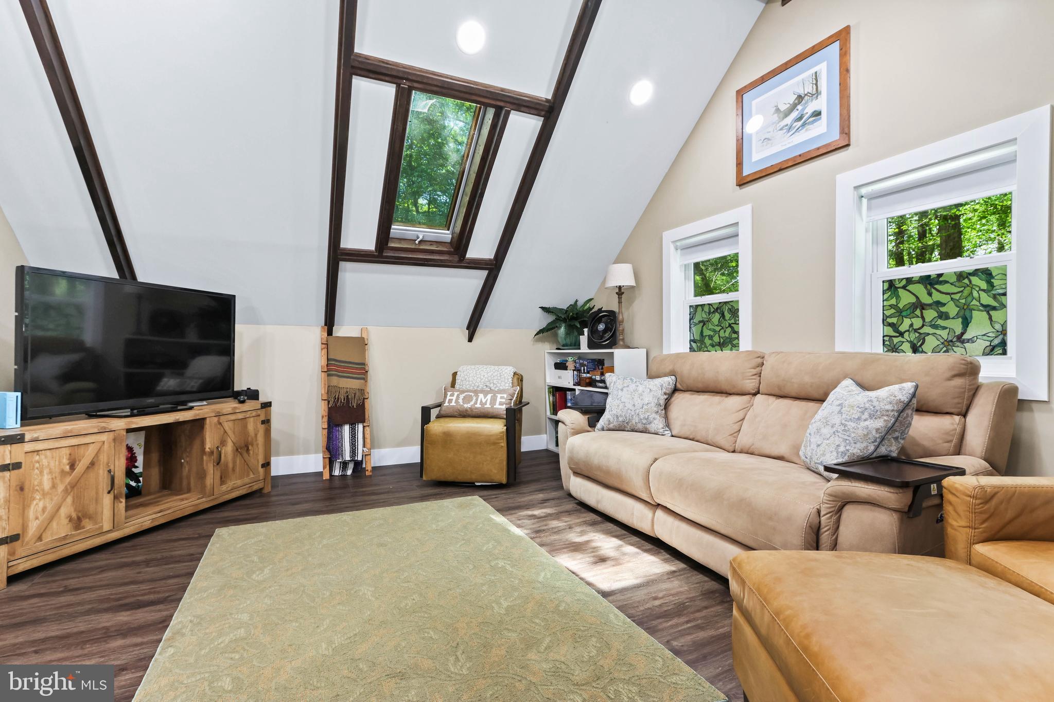 STILLWATER LAKE EST - Residential