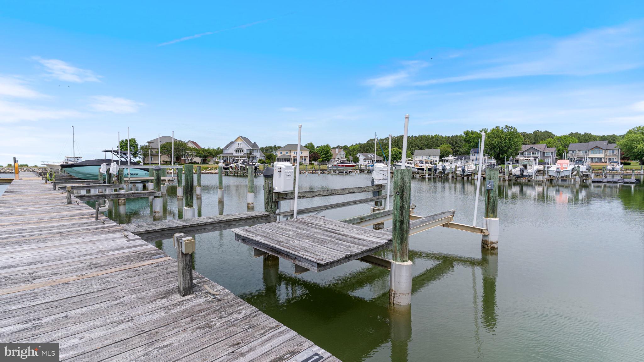 LANDINGS AT PINEY POINT - Residential