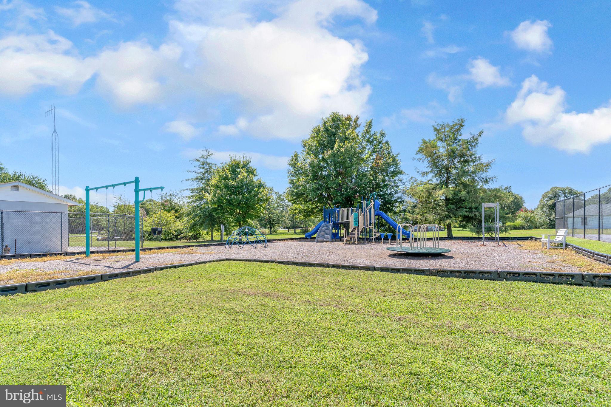 LANDINGS AT PINEY POINT - Residential
