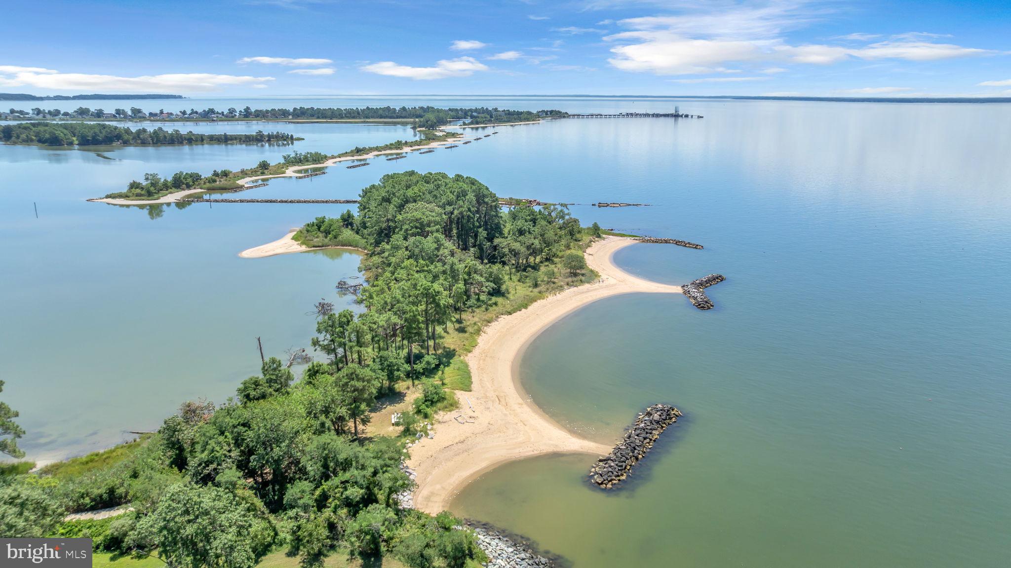 LANDINGS AT PINEY POINT - Residential