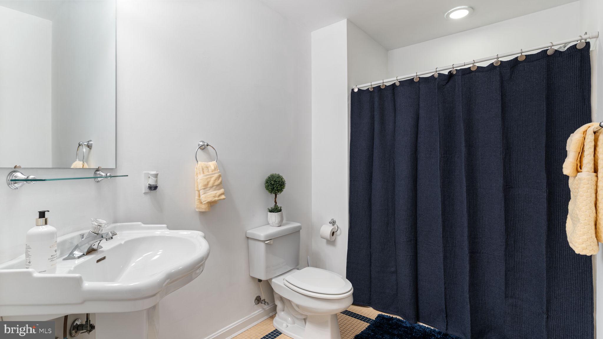 LANDINGS AT PINEY POINT - Residential