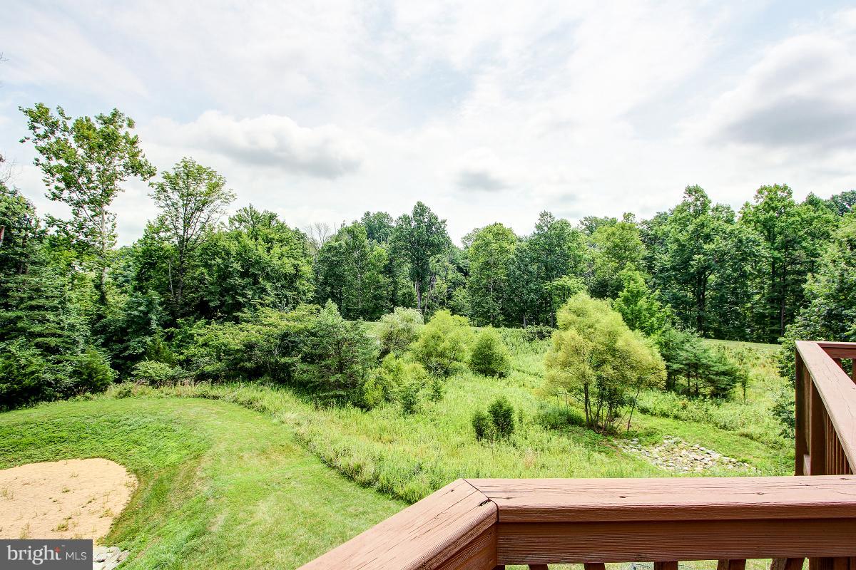 WILLOWS OF POTOMAC - Residential Lease