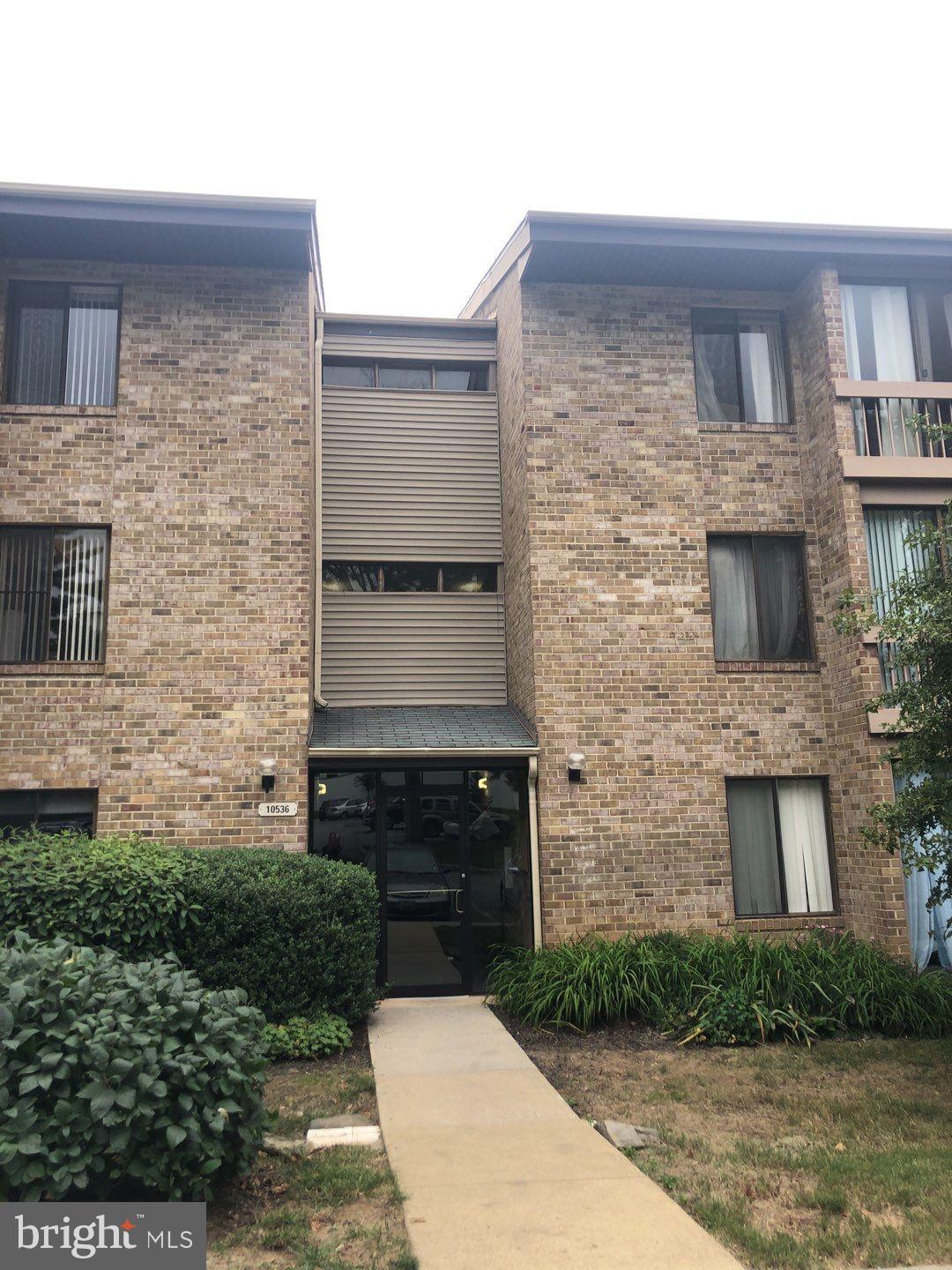 Don't miss this One bedroom, one bath middle floor unit condominium in Columbia. The unit is complete with a kitchen with updated with a newer refrigerator and newer dishwasher, living room, dining room, office and sunroom. Water and trash is included. Within walking distance of the Wilde Lake Villge Center. No pets. No smoking.