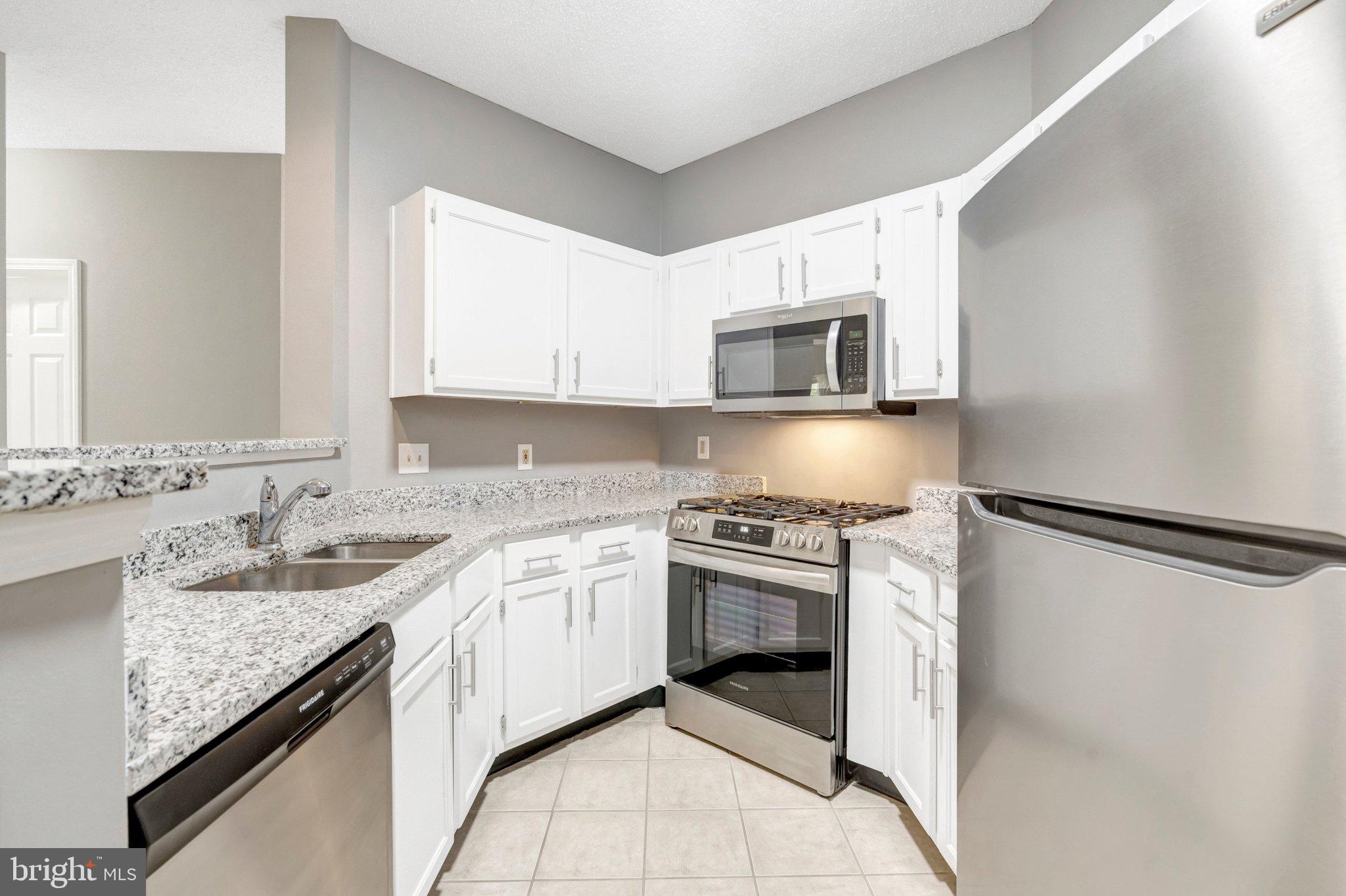 STONECROFT CONDO - Residential