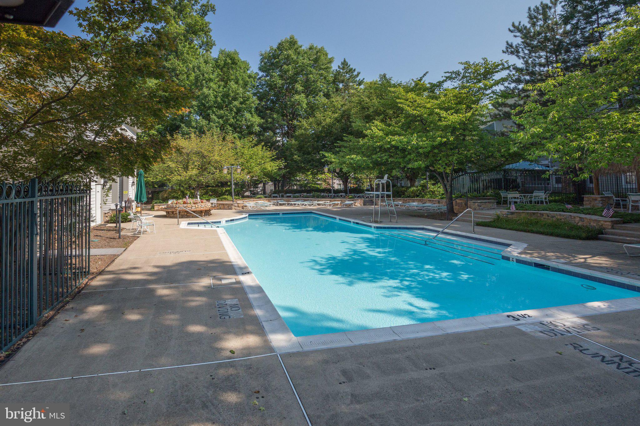 STONECROFT CONDO - Residential