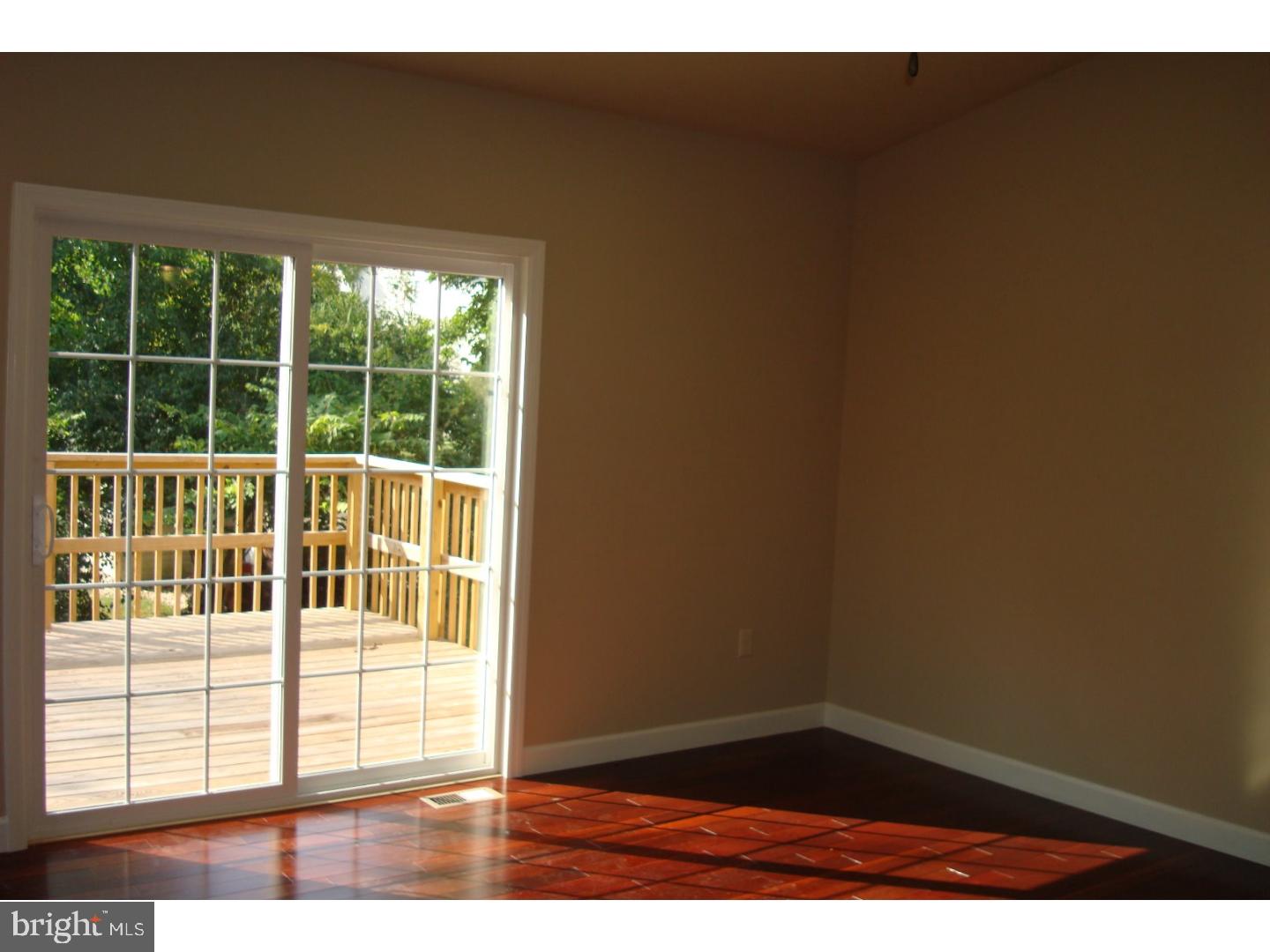 RIVER CREST - Residential