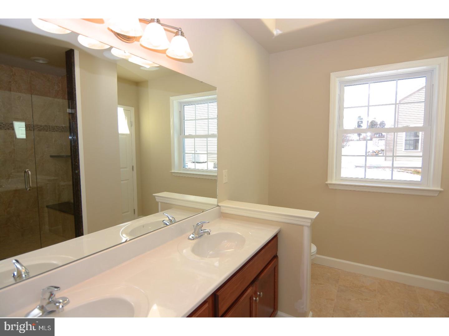 RIVER CREST - Residential