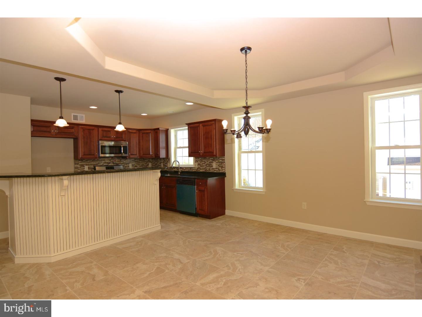 RIVER CREST - Residential