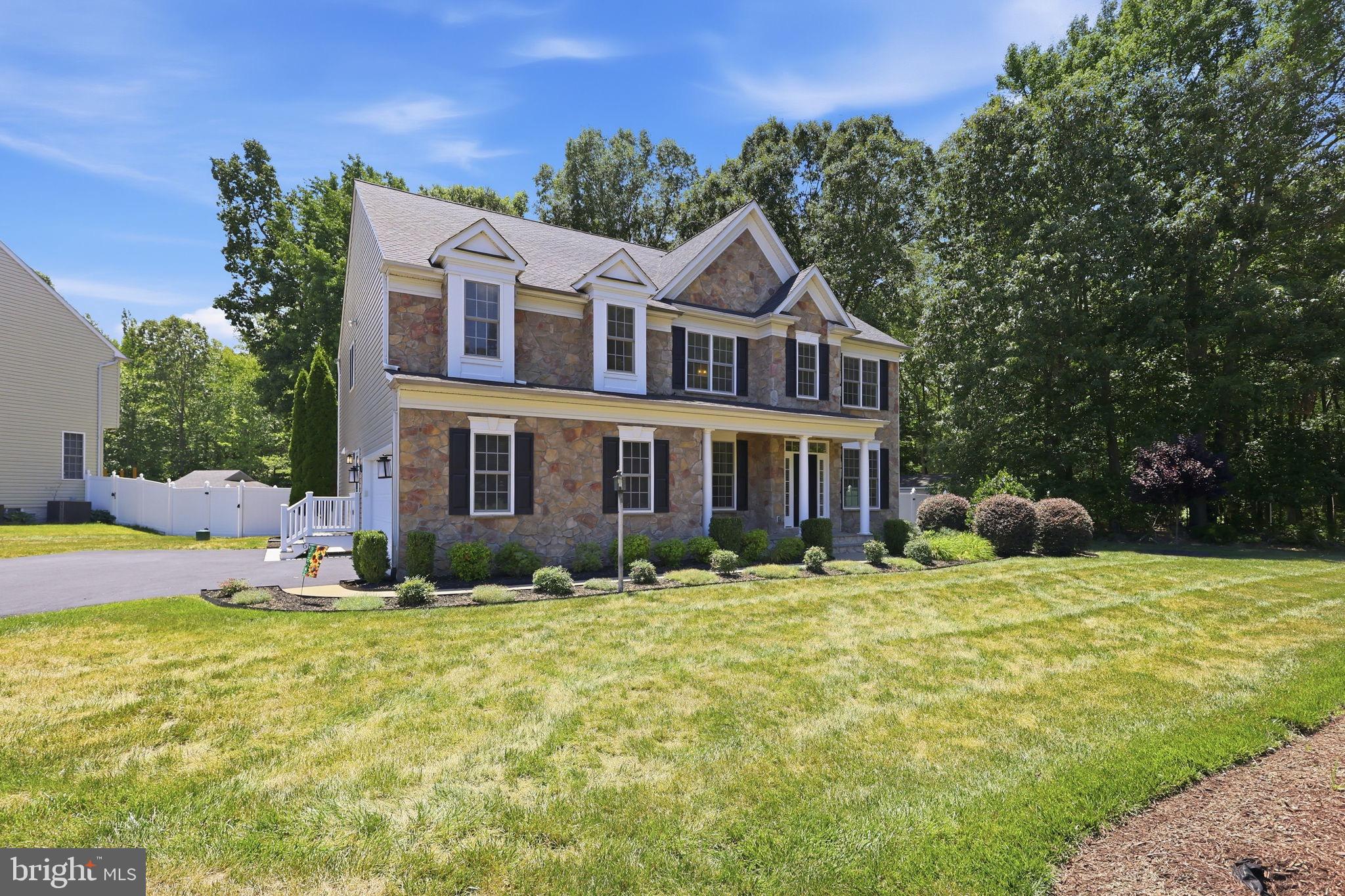 CHATHAM  VILLAGE - Residential