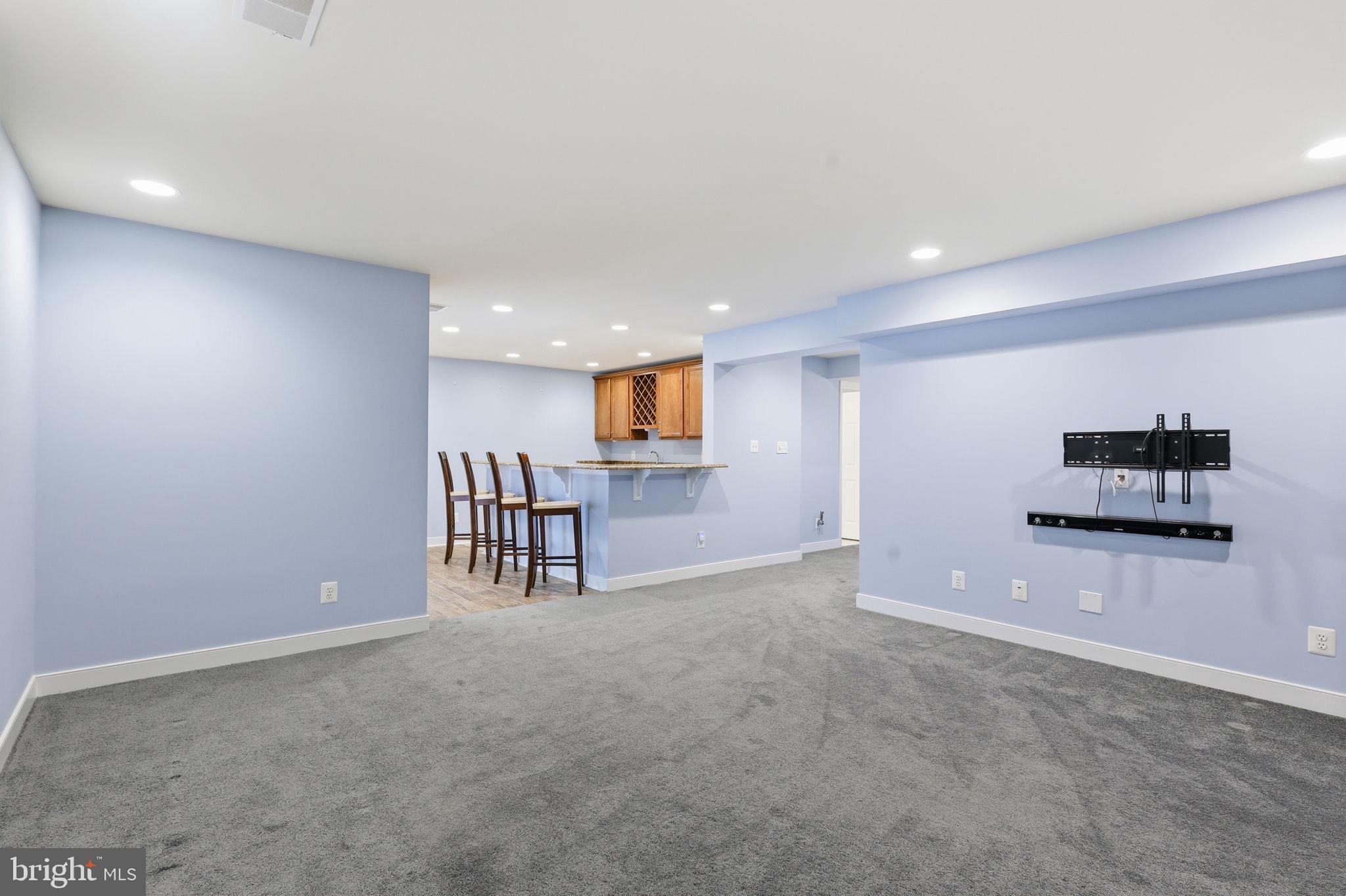 CHATHAM  VILLAGE - Residential